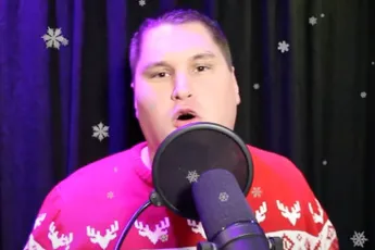 Steven Harks zingt het prachtige nummer Een eenzame Kerst