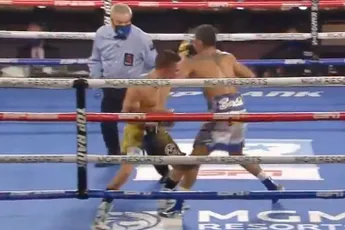 Pik even mee hoe Oscar Valdez tegenstander Miguel Berchelt knock-out sloeg