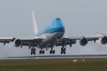 Vertrek van Schiphol en landing op Teruel van allerlaatste KLM Boeing 747