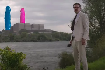 De zoektocht naar het gestolen dolfijn speeltje voor volwassenen in Huntly, Nieuw-Zeeland