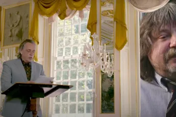 Marcel van Roosmalen fikt het hele spektakel alvast even af in eerste column voor De Oranjezomer