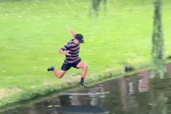 Skimboarder Adrien Raza gaat keihard viral na oversteken Rotterdamse Heemraadssingel