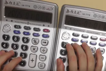 Irritante rekenmachine waar je irritant nummer op kunt spelen