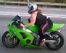 Varkentje op racemotor