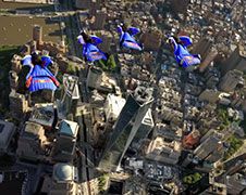 Met je wingsuit over New York City