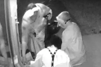 Verkleed gaan als asociaal vet volgevreten stink varken doe je zo!