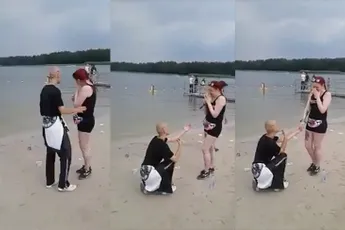 Ach wat romantisch! Huwelijksaanzoek op strandje op Dominator