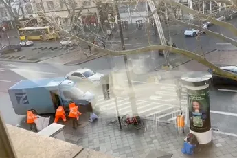 Beroving van een geldwagen op de Kurfürstendamm in Berlijn