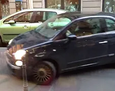 Breaking News: Vrouw kan wel inparkeren!