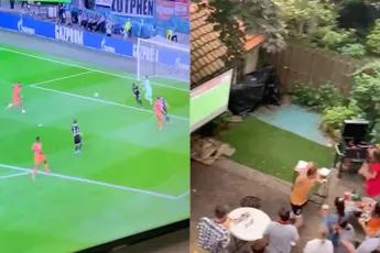 Buren met vertraging in het signaal laten geloven dat er een doelpunt is gevallen