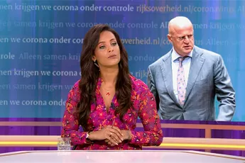 Bye Bye Grapperhaus: Nieuwe foto's huwelijk, mensen knuffelen en handen schudden