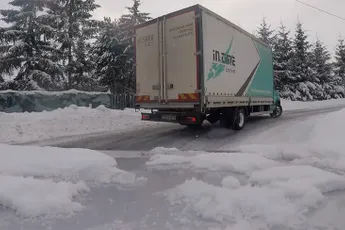 Chauffeur in Bosnië en Herzegovina drift er lekker op los