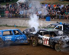 Demolition Derby New Jersey State Fair in beeld