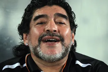 Voetballegende en held Diego Maradona is niet meer: Overleden aan hartaanval