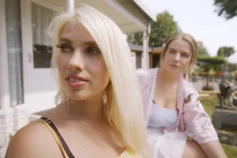 Doet DePoging met "Gekke Toeter" een poging naar zomerhit 2021?