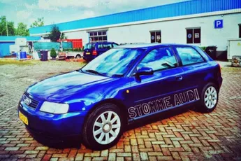 Eerlijke advertentie op Marktplaats: Stomme Audi te koop!