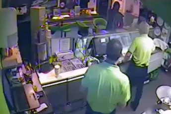 Eigenaar snackbar in Arnhem is niet onder indruk van overvaller