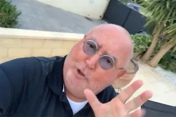 Harry Vermeegen: "He Halsema neem je medicijnen eens op tijd!!