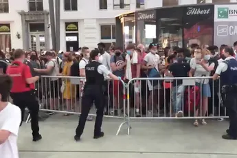 Het was gezellig te druk op het station van het Belgische Oostende