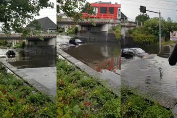 Lekker zwemmen met je auto in Hengelo na stortbui...