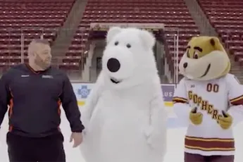 Mascotte heeft moeite met commercial lokale autodealer