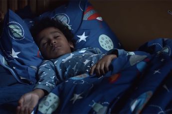 Moz the Monster is dit jaar hoofdrolspeler in John Lewis Kerst Commercial