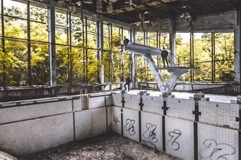 Nederlandse YouTubers lopen naar Tsjernobyl om daar illegaal te overnachten