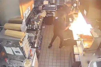 Nooit doen: Brandend vet blussen met water, Pipo doet het toch