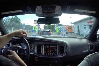 Rondje Nurburgring in een Charger Hellcat