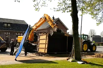 Sleepdienst niet nodig voor gekantelde aanhangwagen met mest