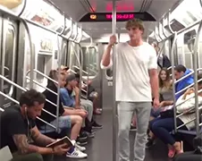 Splitting in New York, Logan Paul doet het voor!