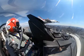 Straaljagerporno: De Blue Angels en Thunderbirds vliegen samen over New York
