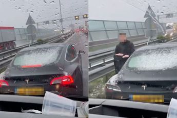 Tesla valt stil op de snelweg... Reden lege accu