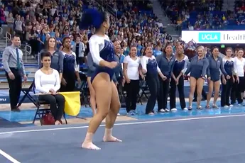 UCLA Gymnaste Sophina DeJesus scoort tienen met Hip Hop act