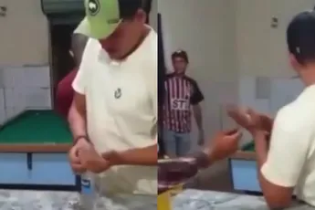 Handreiniger voor schone handen en een gemeen, maar grappig geintje