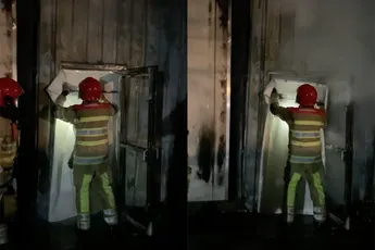 Brandweermannen met humor: Demonstratie van de smokestopper