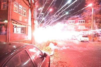 Door mogelijk vuurwerkverbod steken jongeren zwaar vuurwerk af in Arnhemse wijk Geitenkamp