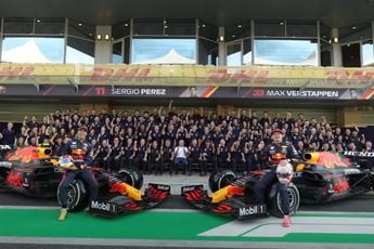 Red Bull Racing kijkt als team nog even terug op 2021