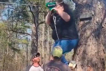 Kabelbaan rit die waar te nemen was op de schaal van Richter