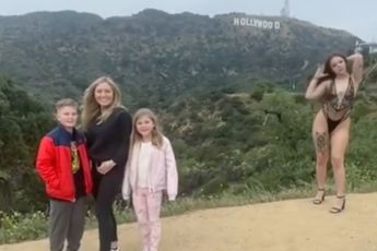 Gezinnetje wil foto met Hollywood sign terwijl influencer keihard aan het werk is