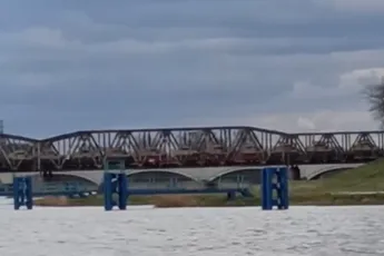 Duitse tanks via Polen onderweg naar Oekraïne