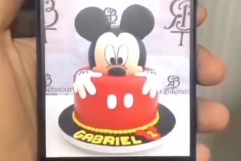 Mickey Mouse taart viel toch een beetje tegen