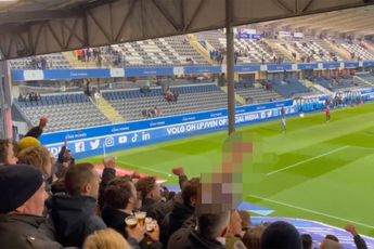 Liedjes en reuzenpik: Fans FC Antwerp steken de draak met Marc Overmars