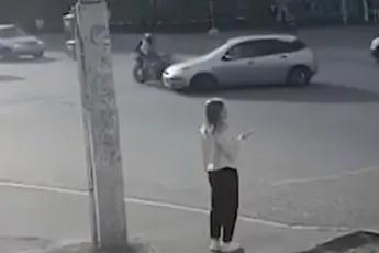 Wonder dat deze twee motorongeluk in Izjevsk na konden vertellen