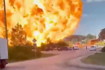 Gigantisch vuurbal na ontploffen van gastankwagen in Talitsa