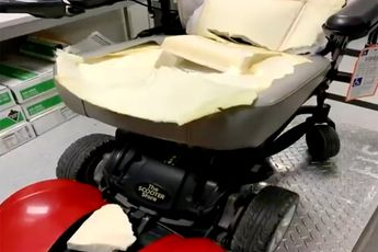 Amerikaan op luchthaven van Charlotte gepakt met 11 kilo coke in rolstoel