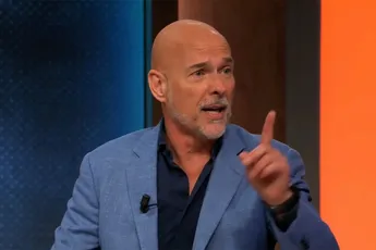 Video Rob Kamphues reageert op blunder met pikante beelden: 'Gênant, oliedom en onhandig'