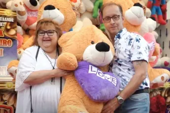 Na 11 jaar nieuwe videoclip voor bij De Stoopjes klassieker De Achtbaan