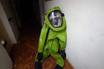 Een kijkje in een intacte bunker in een bos in Hongarije