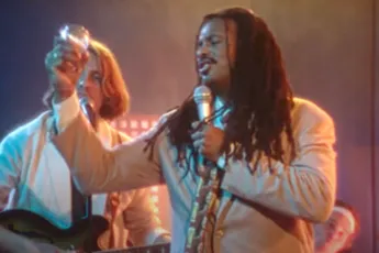 Carnavalshit 2023: Gullie zegt het jullie allemaal, bier is bier!